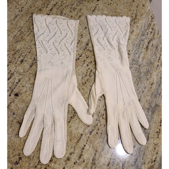 Van Raalte Accessories - Vtg Van Raalte Stretch Gloves Cream Embroidered  13 " Formal Ladies 6.5 One size